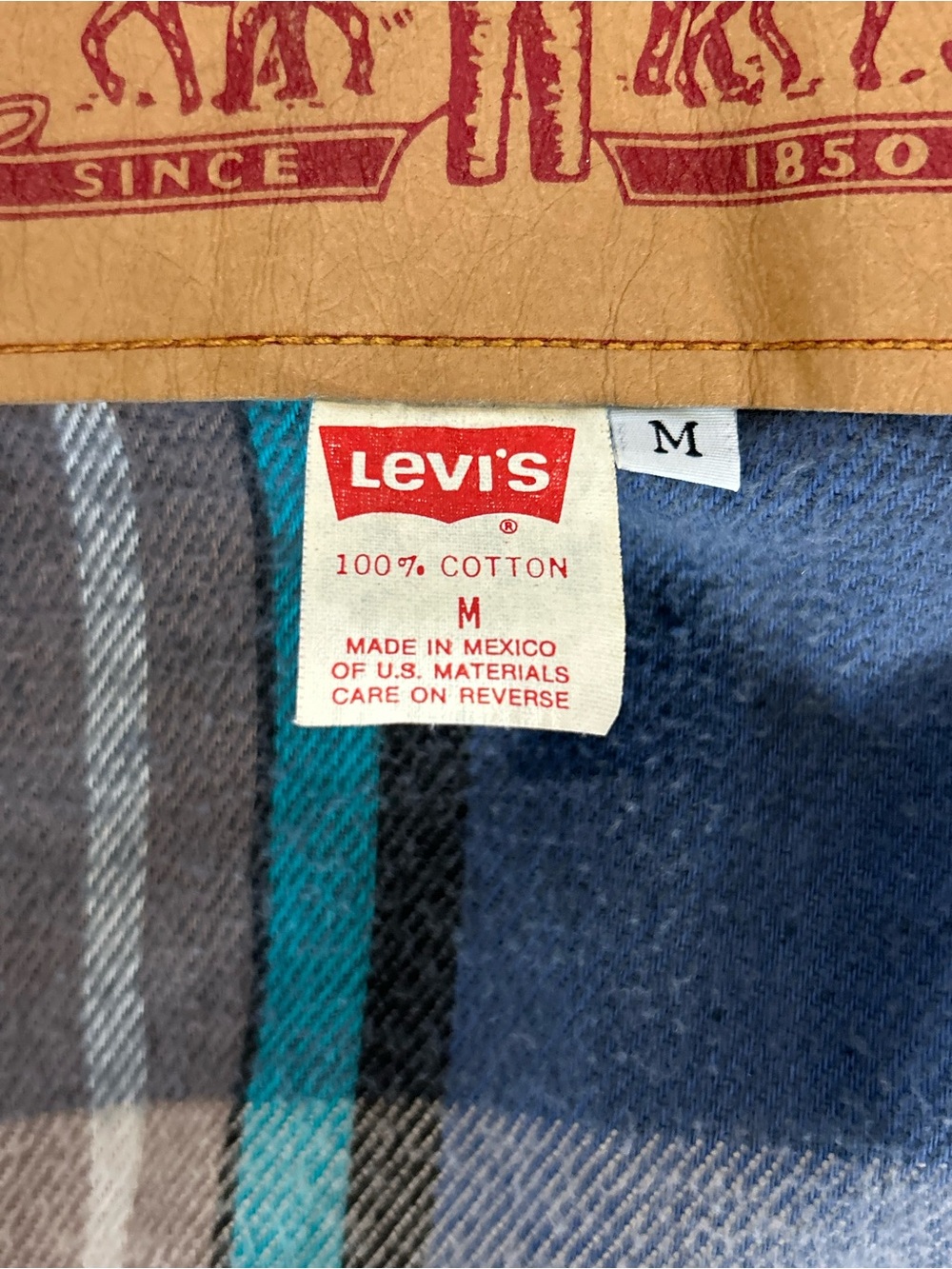 Vintage Levi's Men's Dark Blue Denim Blue Plaid Jacket - Picture 14 of 15
